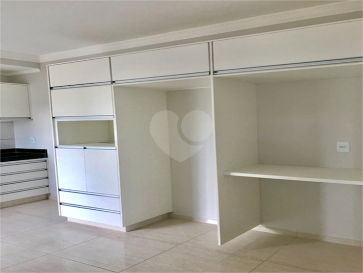 Foto REO1127329