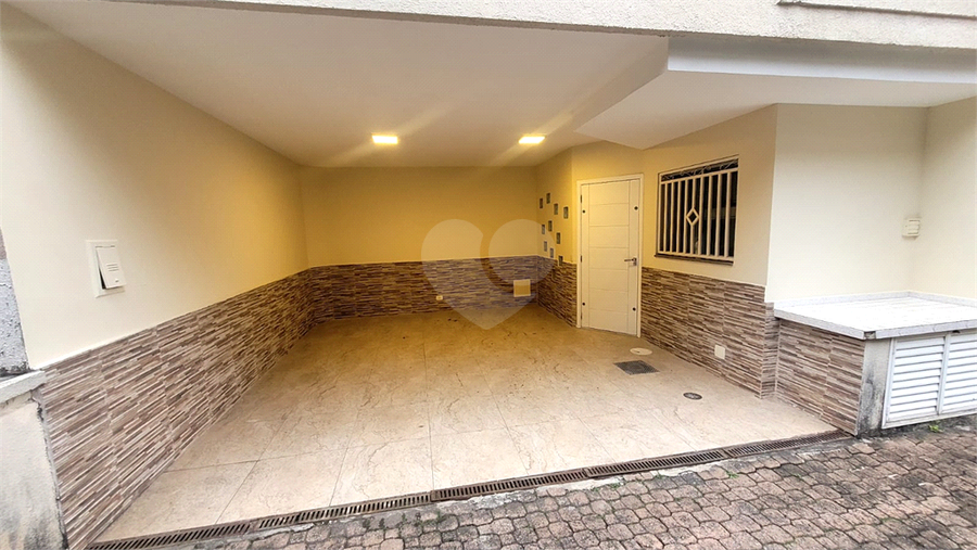 Foto REO1127377
