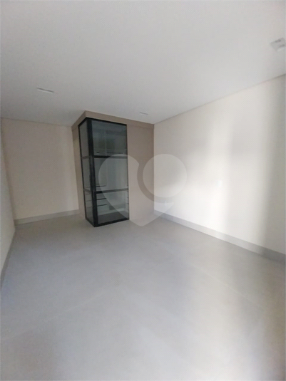 Foto REO1127381