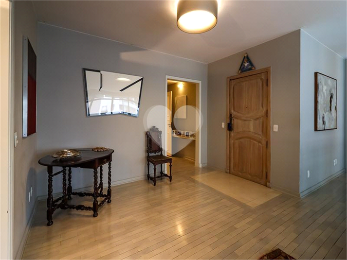 Foto REO1127432