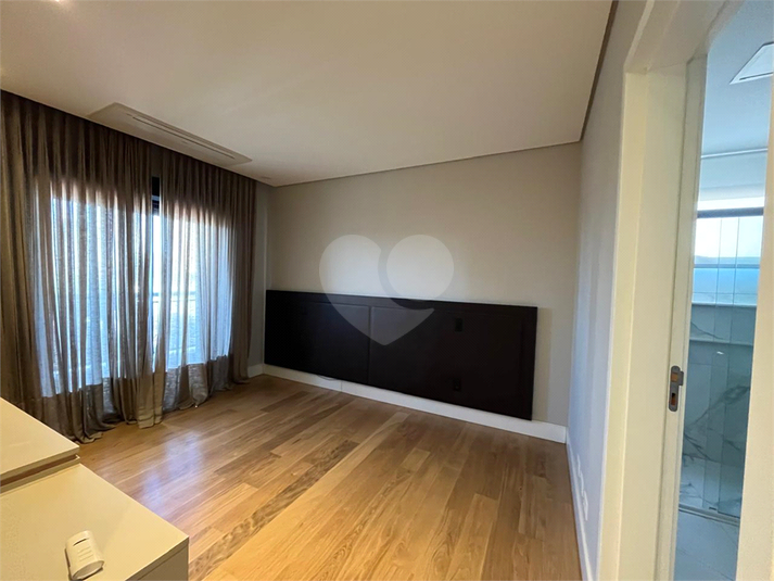 Foto REO1127489
