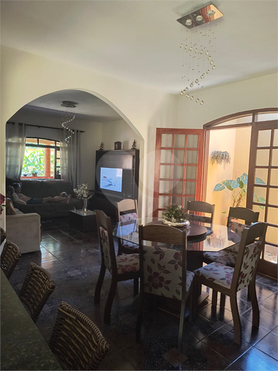 Foto REO1127587