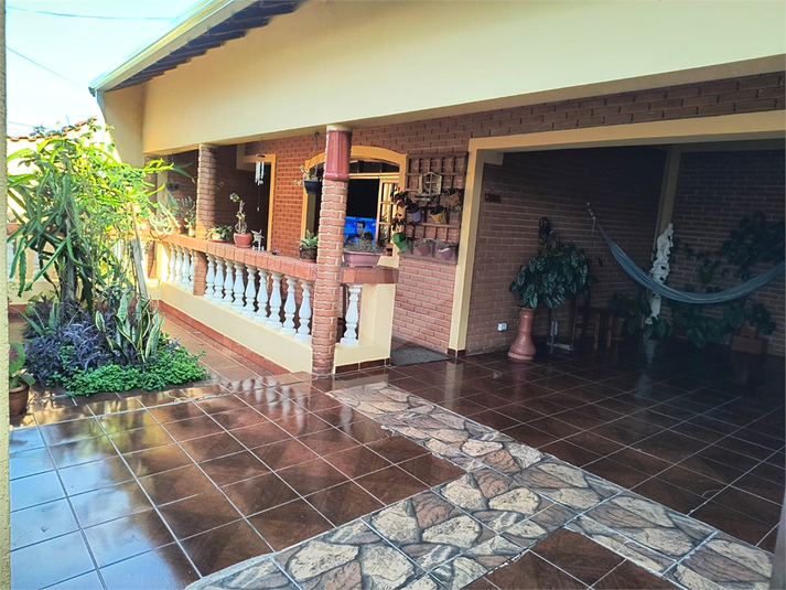 Foto REO1127587