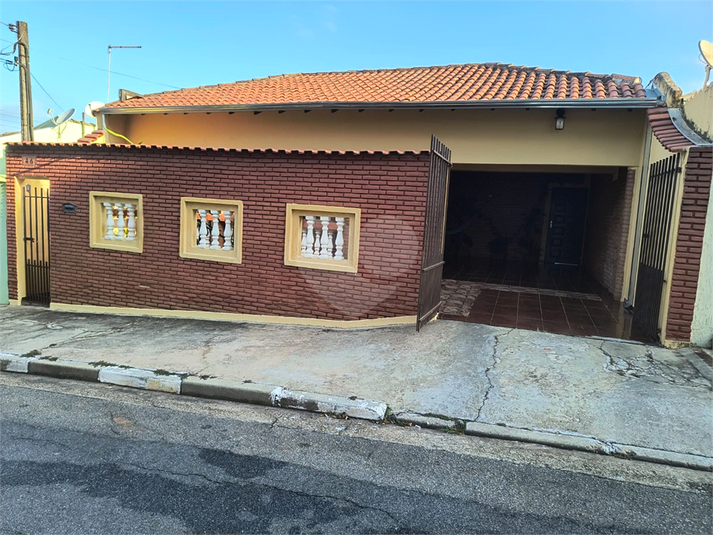 Foto REO1127587
