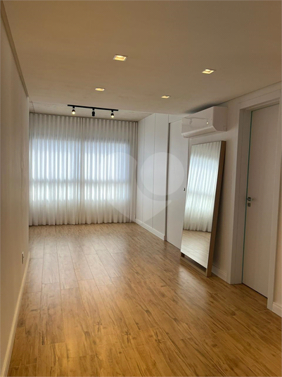 Foto REO1127589