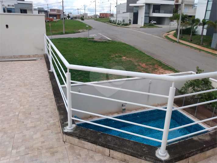 Foto REO1127636