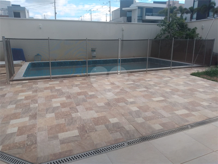 Foto REO1127636
