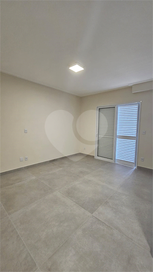 Foto REO1127654