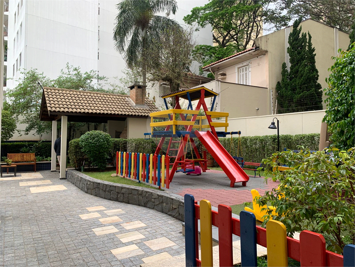 Foto REO1127664
