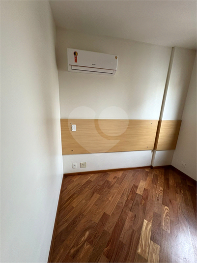 Foto REO1127665