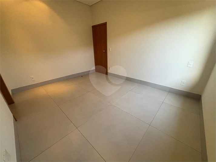 Foto REO1127670