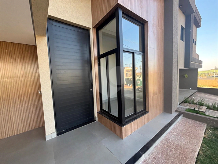 Foto REO1127670