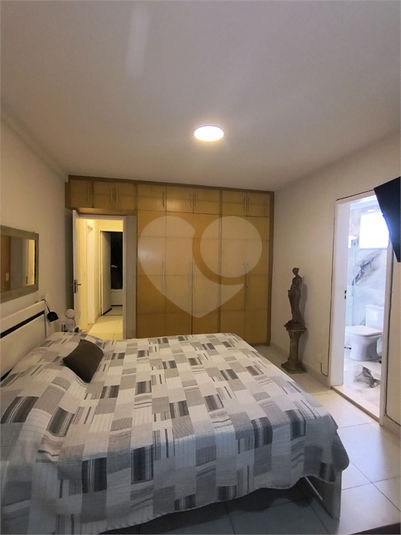 Foto REO1127700