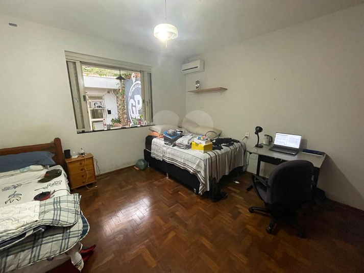 Foto REO1127772