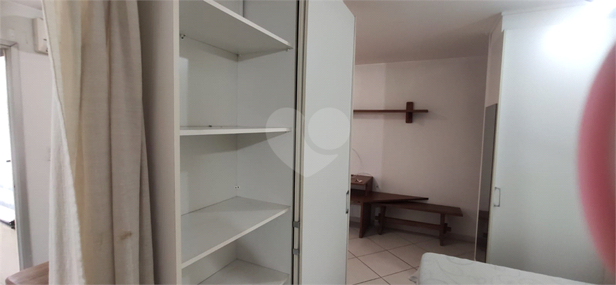 Foto REO1127827