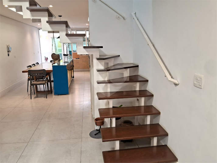Foto REO1127915