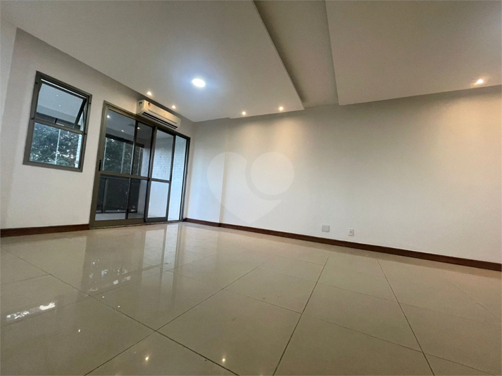 Foto REO1127921