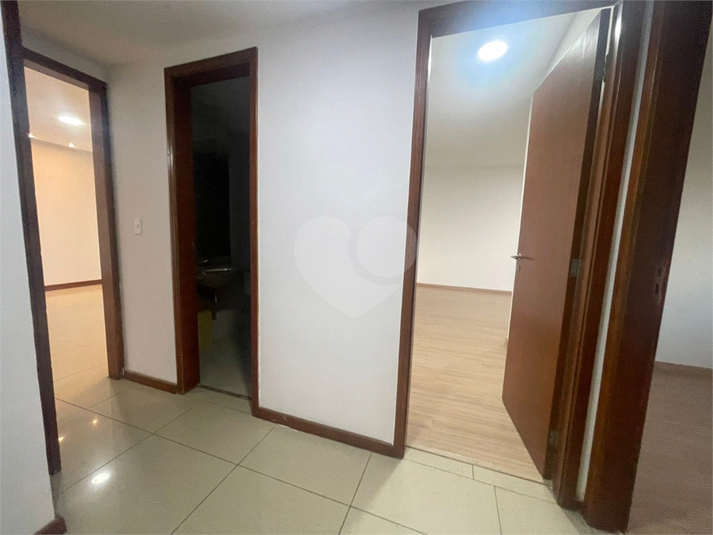 Foto REO1127921