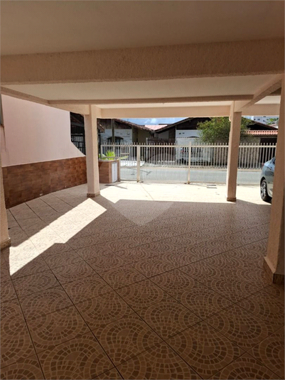 Foto REO1127995