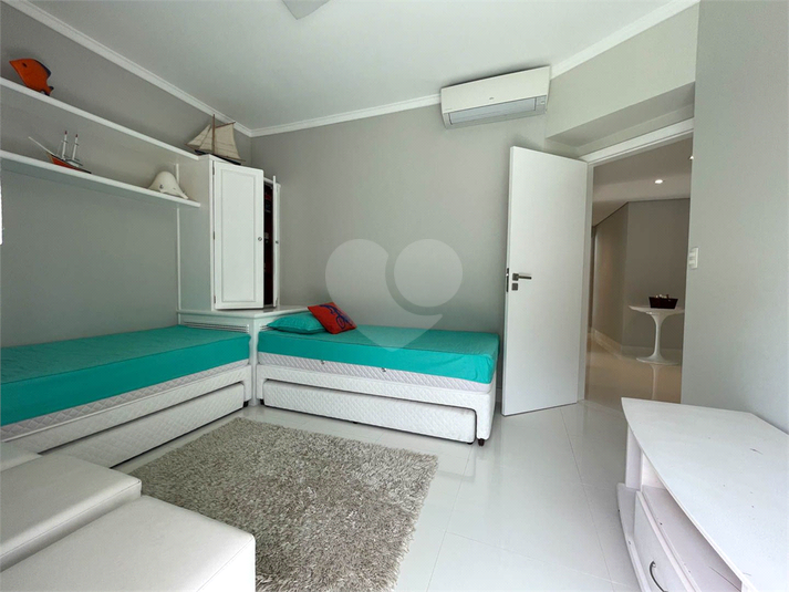 Foto REO1128029