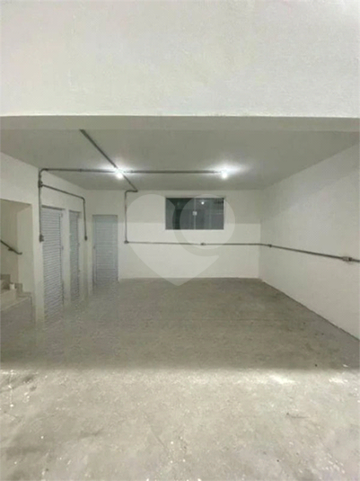 fundo do Galpão (pé direito mais baixo)