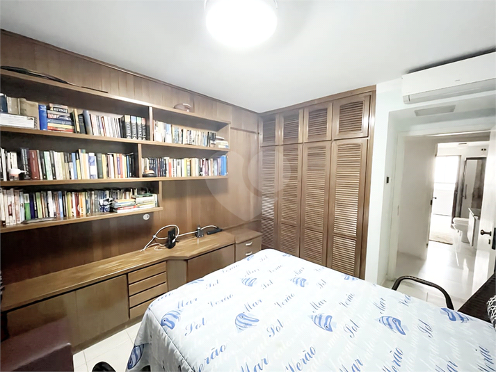 Foto REO1128068