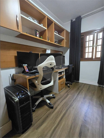 Foto REO1128099