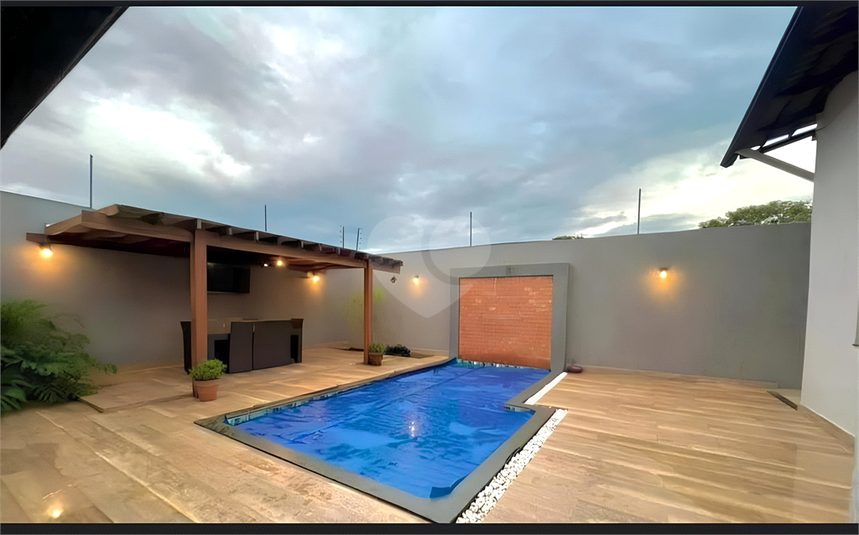 Foto REO1128158