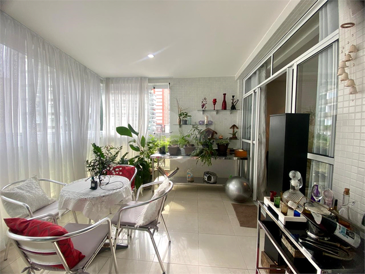 Foto REO1128275