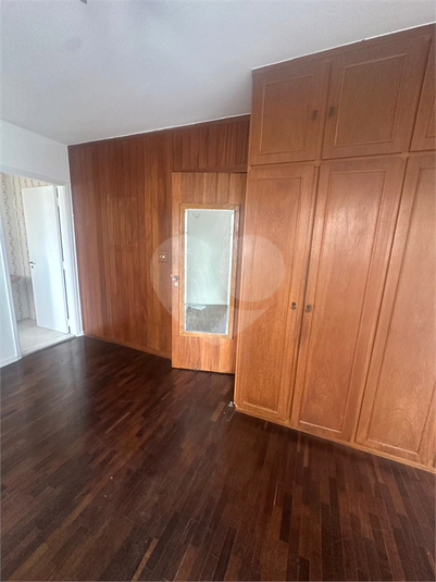Foto REO1128400