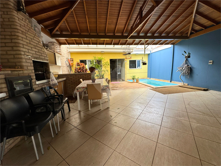 Foto REO1128533