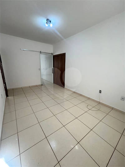 Foto REO1128555