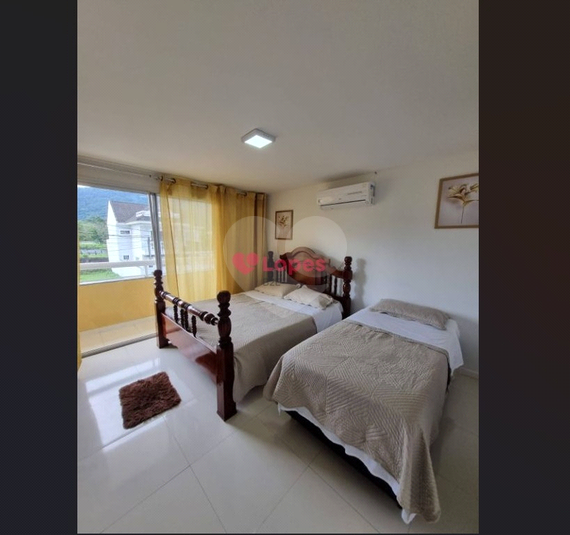 Foto REO1128594
