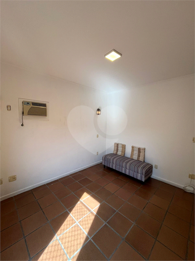 Foto REO1128634