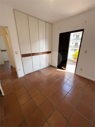 Foto REO1128634