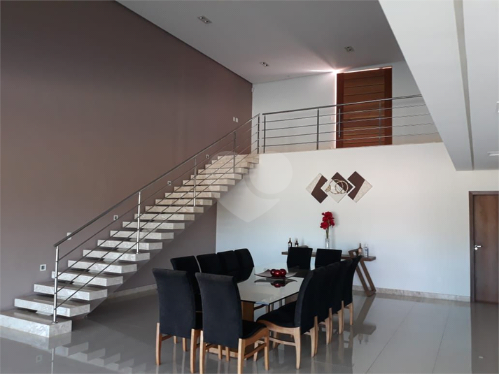 Foto REO1128662