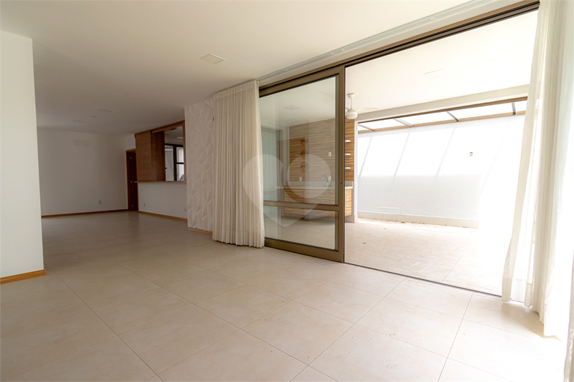 Foto REO1128787