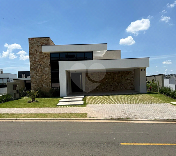 Foto REO1128820