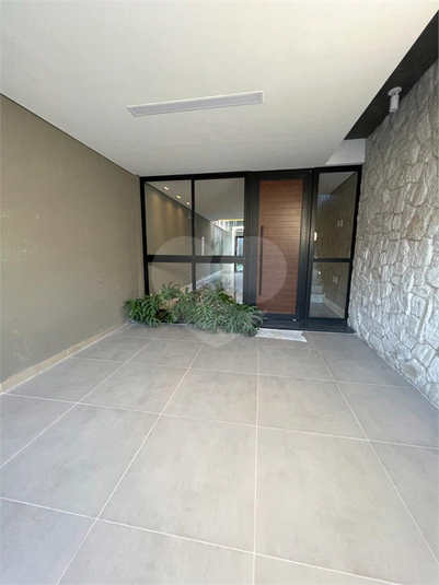 Foto REO1128832