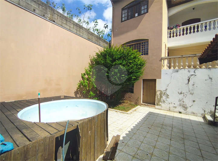 Foto REO1128867