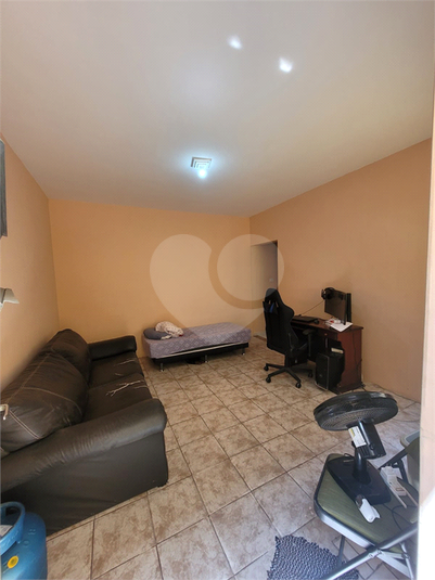 Foto REO1128883