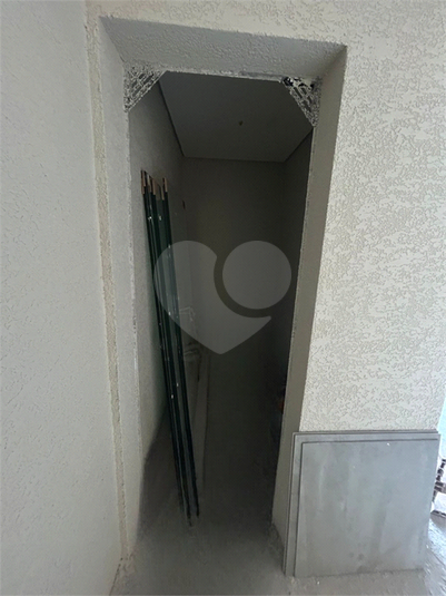 Depósito na garagem