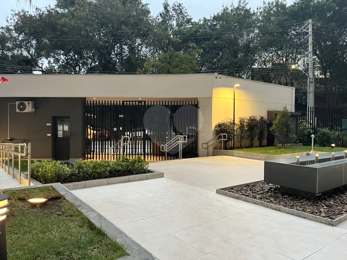 Foto REO1128950