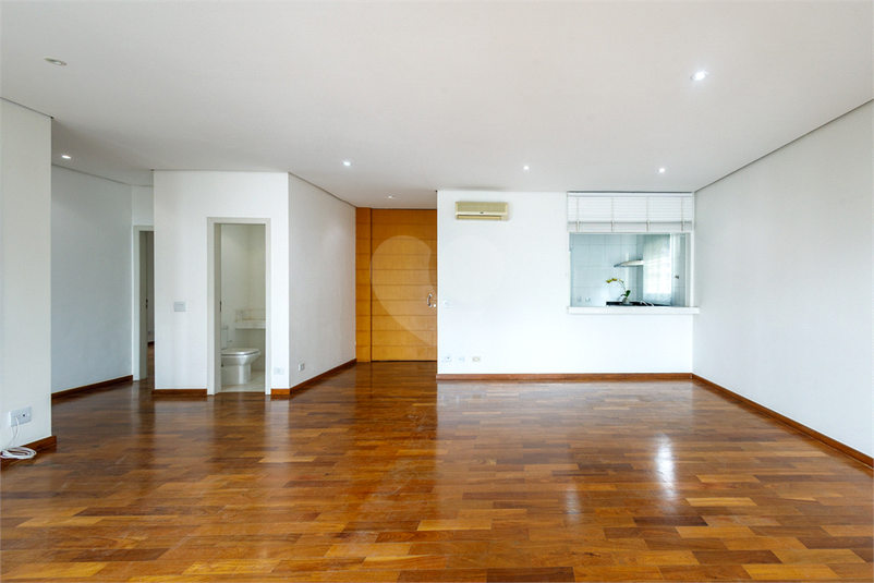 Foto REO1128956