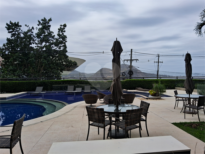 Foto REO1129022
