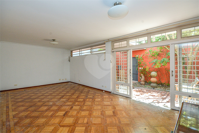 Foto REO1129072
