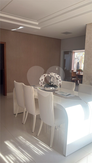Foto REO1129110