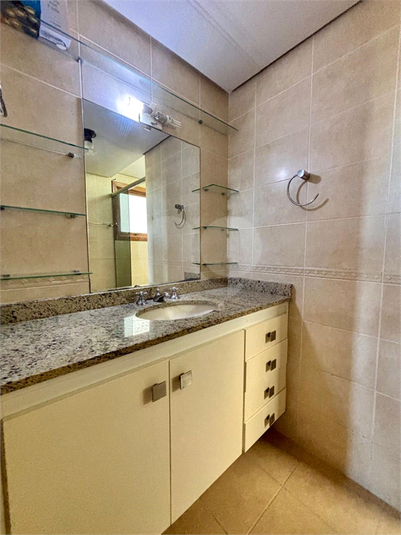 Foto REO1129177