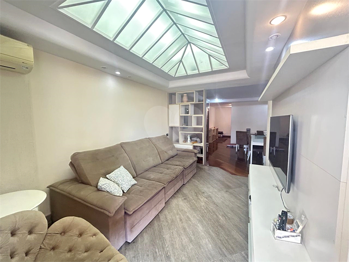Foto REO1129229