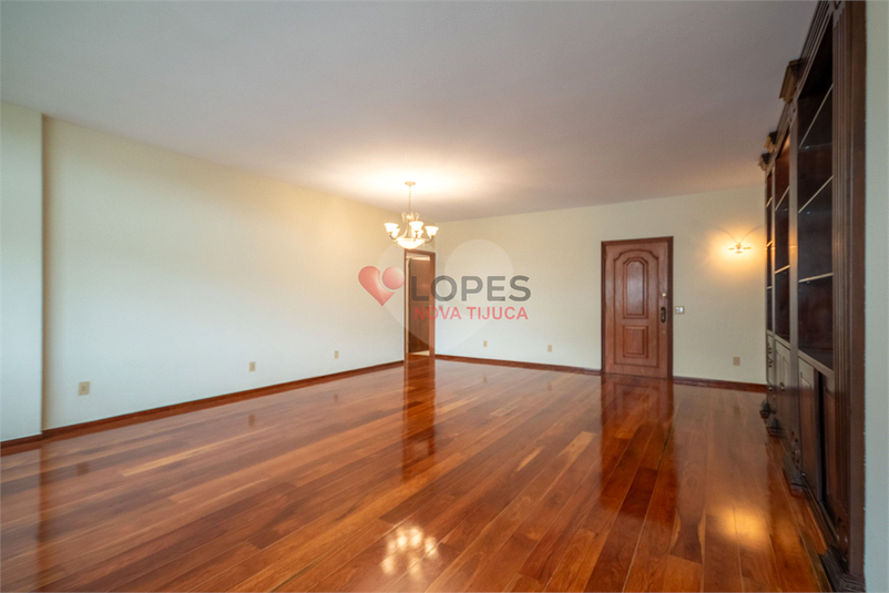 Foto REO1129258